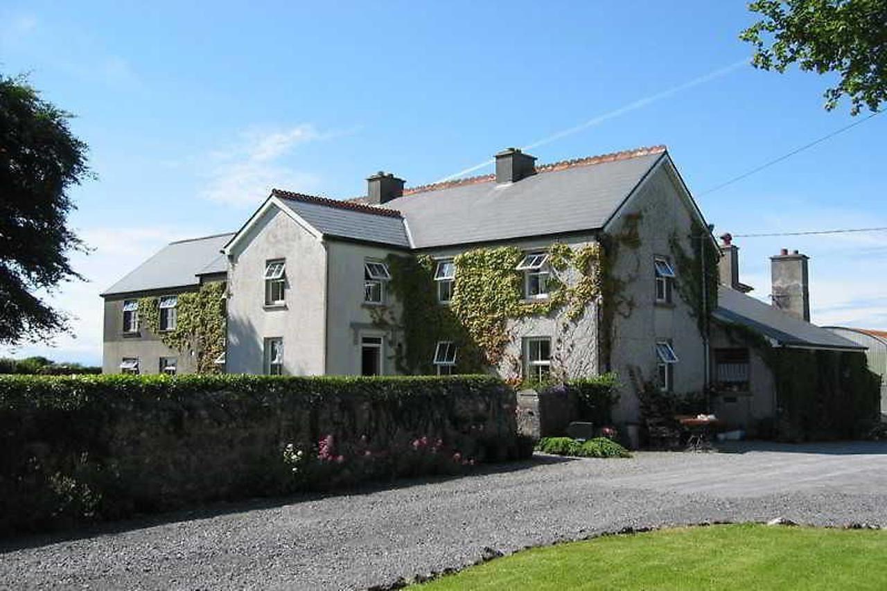 Corrib View Farm Hotel Lisheenanoran Exterior photo